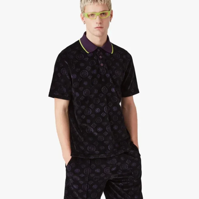 Polo de terciopelo con monograma morado