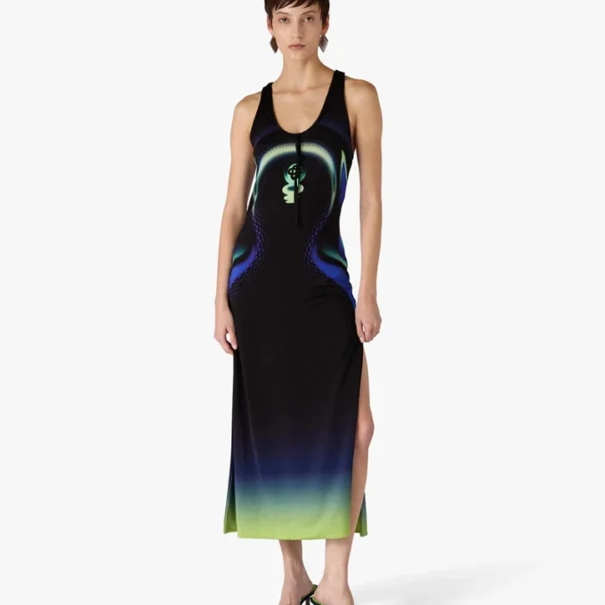 Sandalias tipo mule con tacón negro