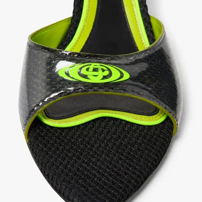 Sandalias tipo mule con tacón negro