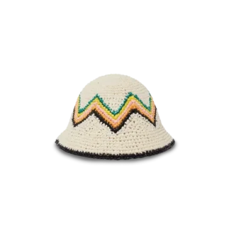 Sombrero de rafia de ganchillo