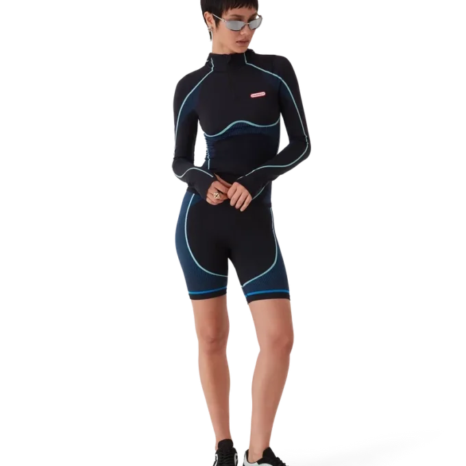 Sudadera con capucha y mangas largas sin costuras