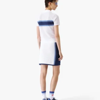 Top de malla a rayas blancas y azules