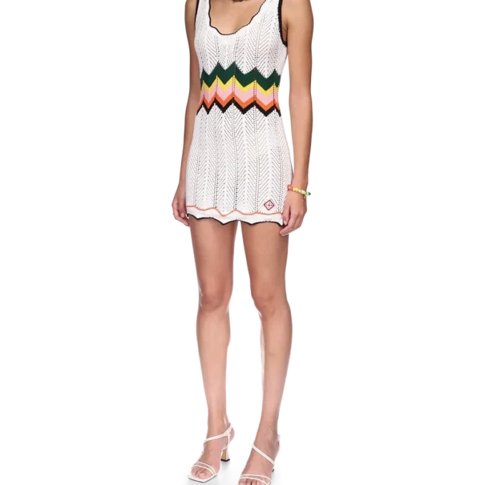 Vestido de encaje con diseño en chevron