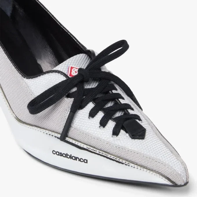 Zapatos de tacón tipo sneaker de cuero plateado Zapatos de tacón tipo sneaker de cuero plateado