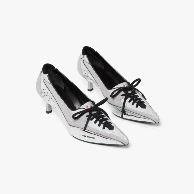 Zapatos de tacón tipo sneaker de cuero plateado Zapatos de tacón tipo sneaker de cuero plateado